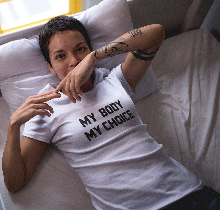 My body my choice T-shirt - Urbantshirts.co.uk