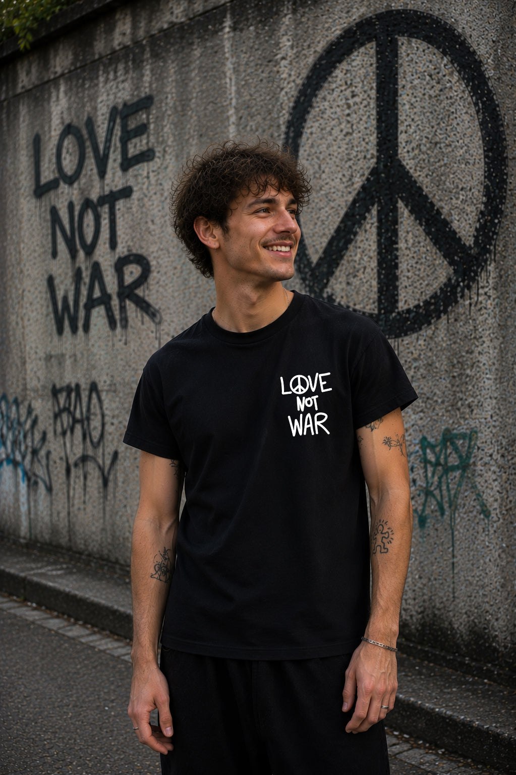 Love not war T-shirt