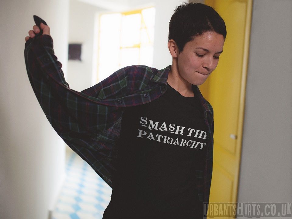 Smash the patriarchy T-shirt - Urbantshirts.co.uk