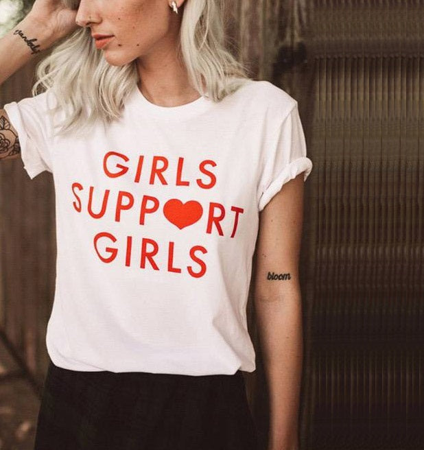Girls support girls T-shirt - Urbantshirts.co.uk